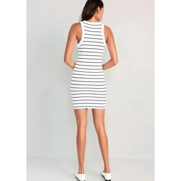Old Navy - Ribbed White Striped Dress - Picture 3 of 7
